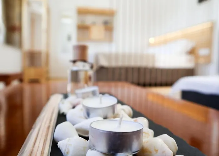 Heliophilia 린도스